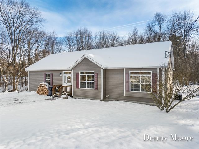 516 131st Avenue, Wayland, MI 49348