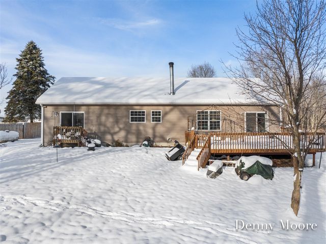 516 131st Avenue, Wayland, MI 49348