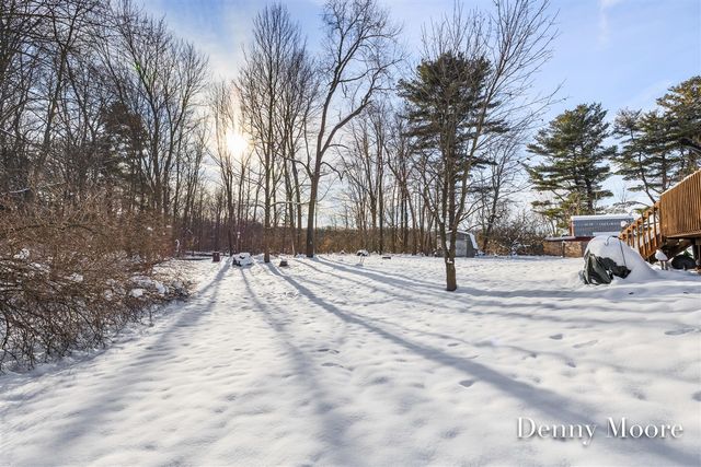 516 131st Avenue, Wayland, MI 49348