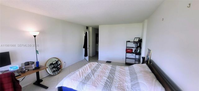 3800 S Ocean Dr 1112A, Hollywood, FL 33019