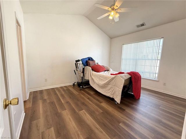 909 Hunley DR, Virginia Beach, VA 23462