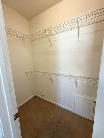 909 Hunley DR, Virginia Beach, VA 23462