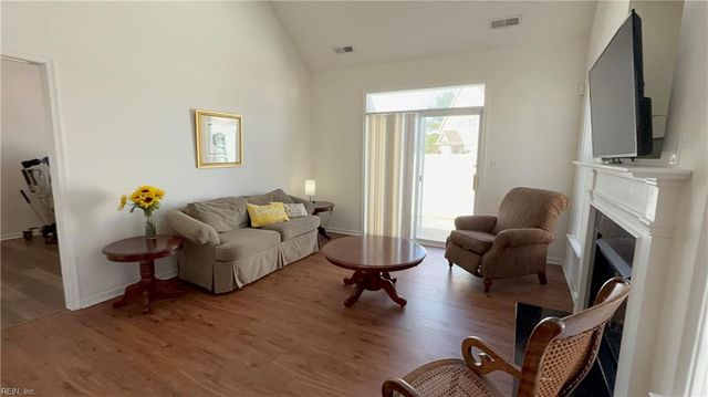 909 Hunley DR, Virginia Beach, VA 23462