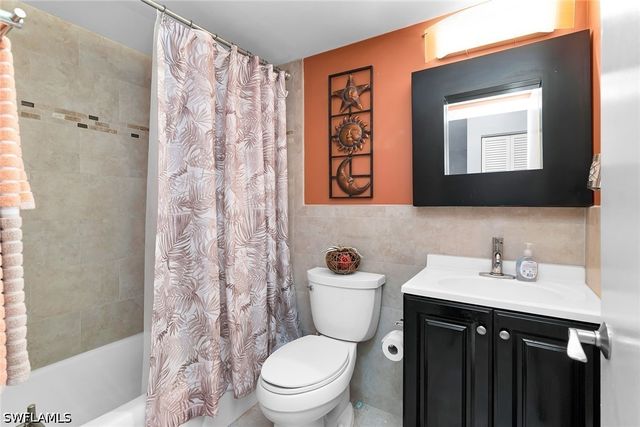 235 Seaview CT B2, Marco Island, FL 34145