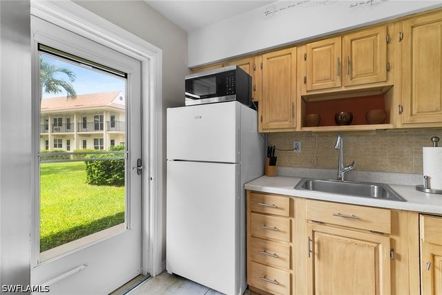 235 Seaview CT B2, Marco Island, FL 34145