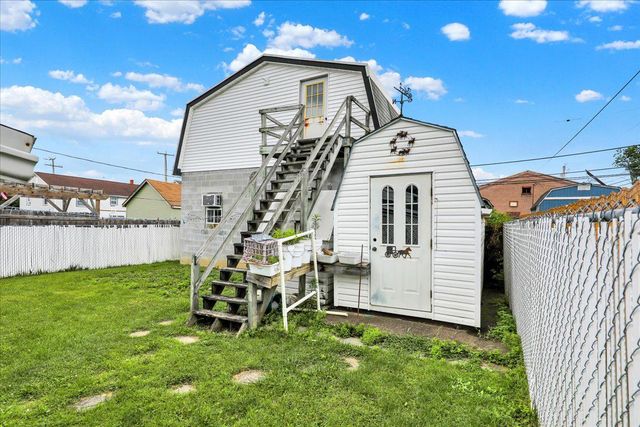 33 N RICHMOND ST, Fleetwood, PA 19522