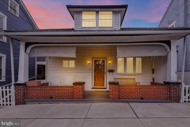 33 N RICHMOND ST, Fleetwood, PA 19522
