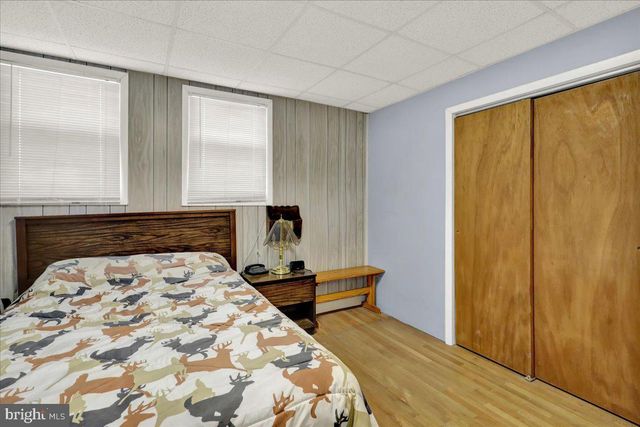 33 N RICHMOND ST, Fleetwood, PA 19522