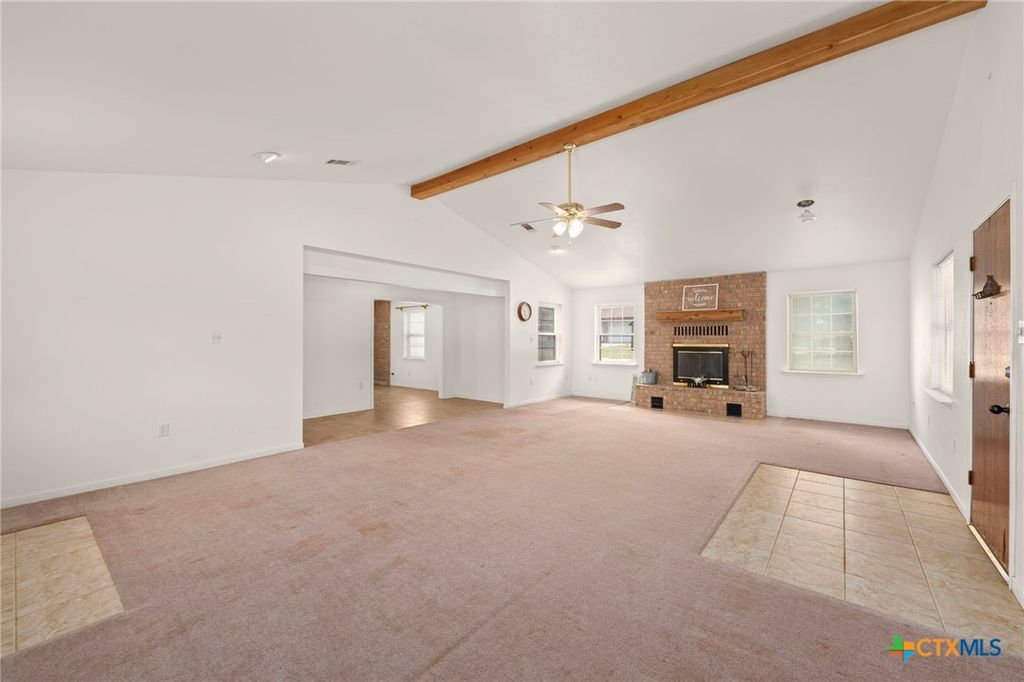 Image 11 of property listing at 23168 Wolfridge Road, Killeen, TX 76549