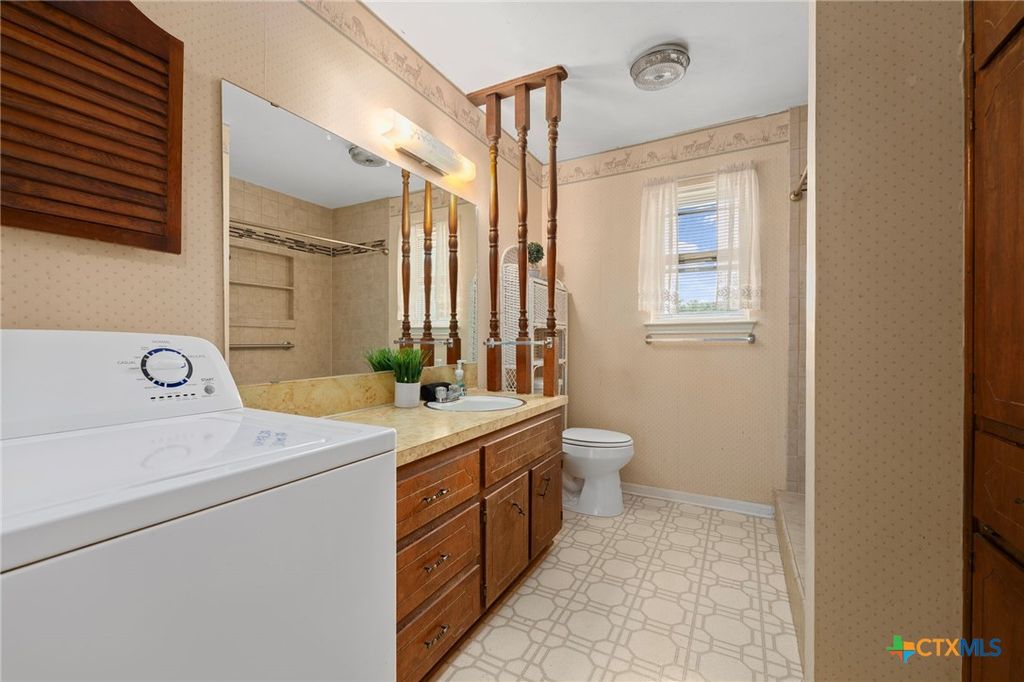 Image 24 of property listing at 23168 Wolfridge Road, Killeen, TX 76549