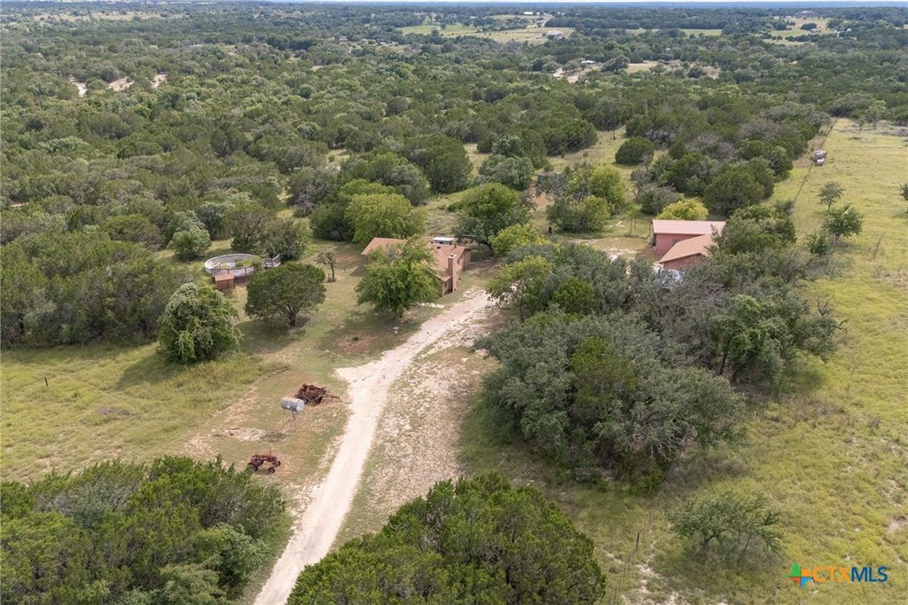 Image 38 of property listing at 23168 Wolfridge Road, Killeen, TX 76549
