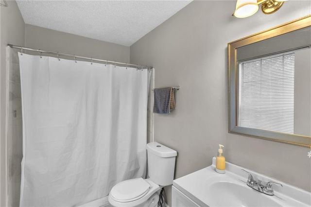 393 Cedar SW Trace, Marietta, GA 30008