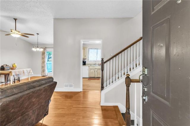 393 Cedar SW Trace, Marietta, GA 30008