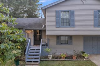 393 Cedar SW Trace, Marietta, GA 30008