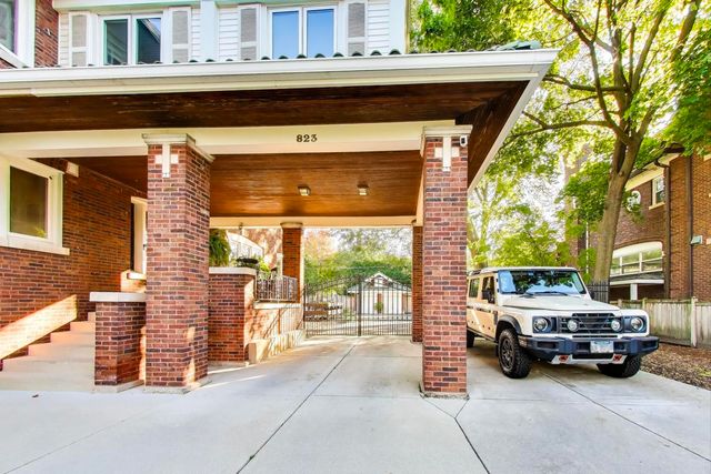 823 Jackson Avenue, River Forest, IL 60305