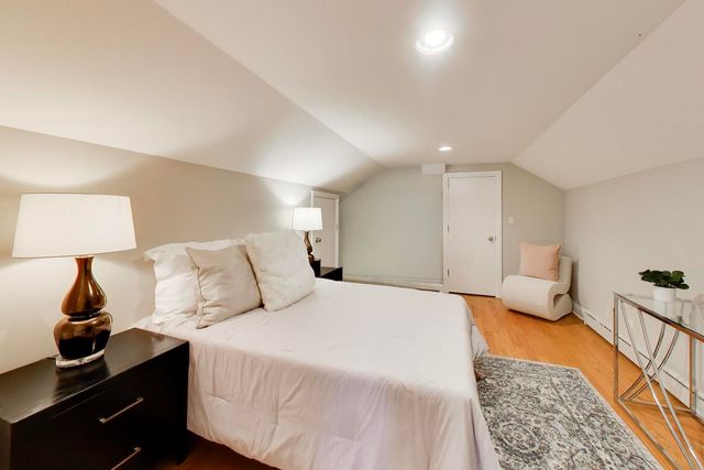 823 Jackson Avenue, River Forest, IL 60305