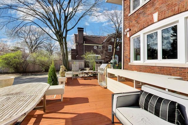 823 Jackson Avenue, River Forest, IL 60305