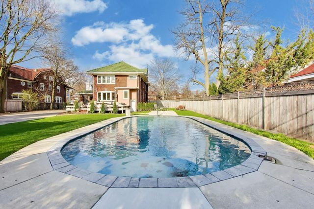 823 Jackson Avenue, River Forest, IL 60305