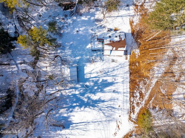 9 Conans Run, Milton, NY 12020