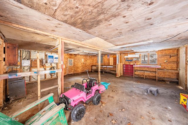 9 Conans Run, Milton, NY 12020