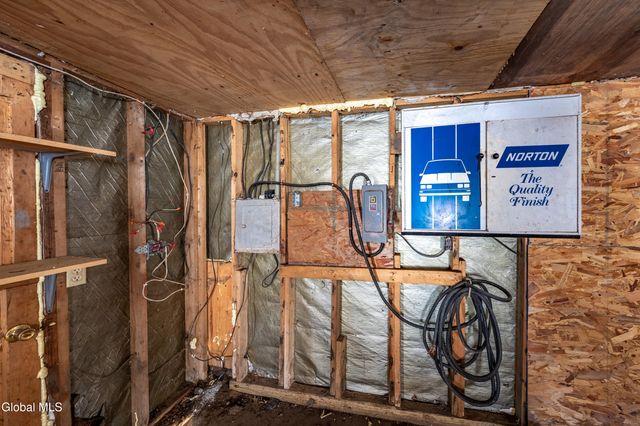 9 Conans Run, Milton, NY 12020