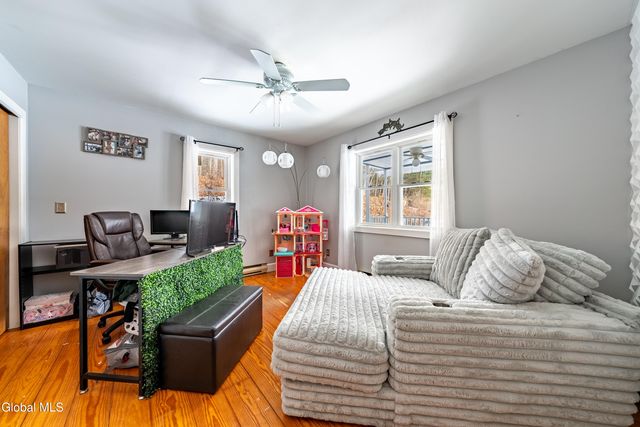 9 Conans Run, Milton, NY 12020