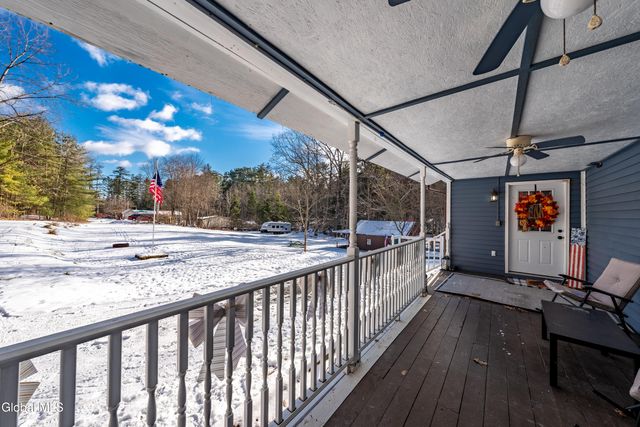 9 Conans Run, Milton, NY 12020