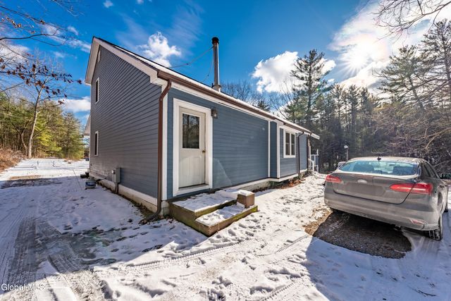 9 Conans Run, Milton, NY 12020