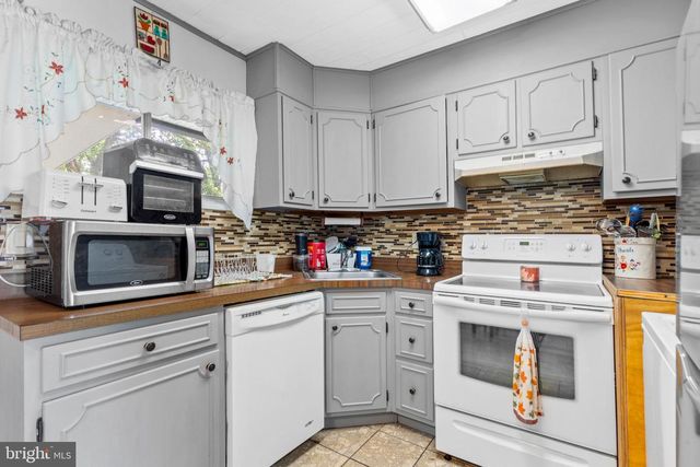 1 INDIGO TURN, Levittown, PA 19057