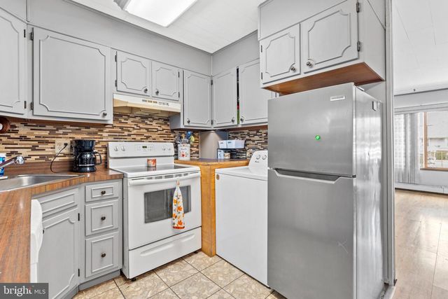1 INDIGO TURN, Levittown, PA 19057
