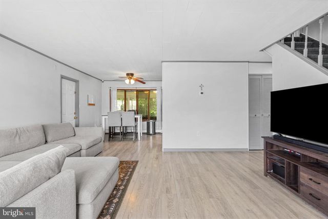 1 INDIGO TURN, Levittown, PA 19057