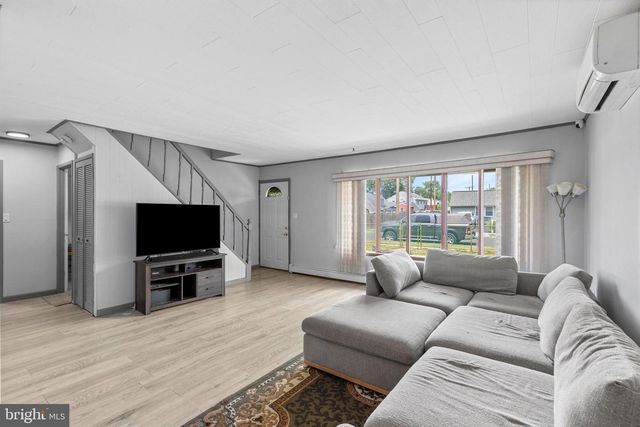 1 INDIGO TURN, Levittown, PA 19057