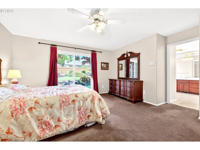 211 Nw WEST HILLS Dr, Mc Minnville, OR 97128