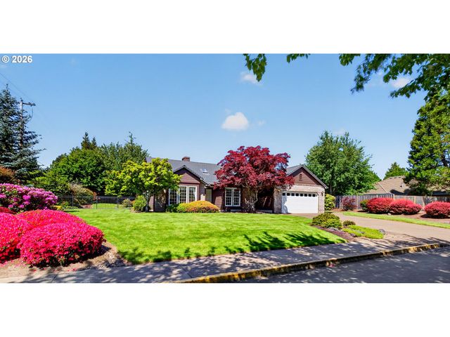 211 Nw WEST HILLS Dr, Mc Minnville, OR 97128