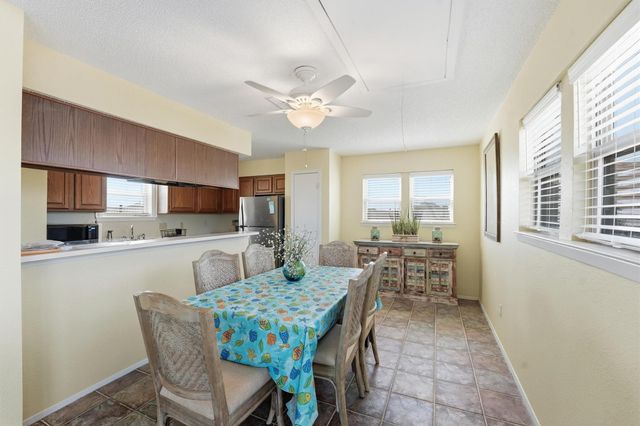 3902 Island Court, Galveston, TX 77554