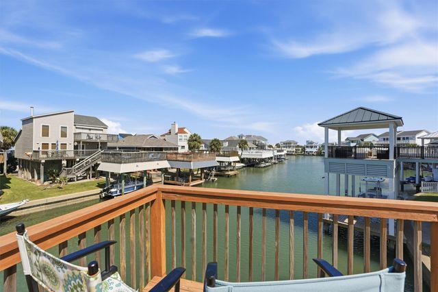 3902 Island Court, Galveston, TX 77554