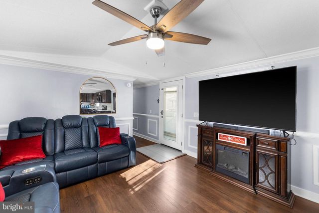 34 CRATER LN, Stafford, VA 22556