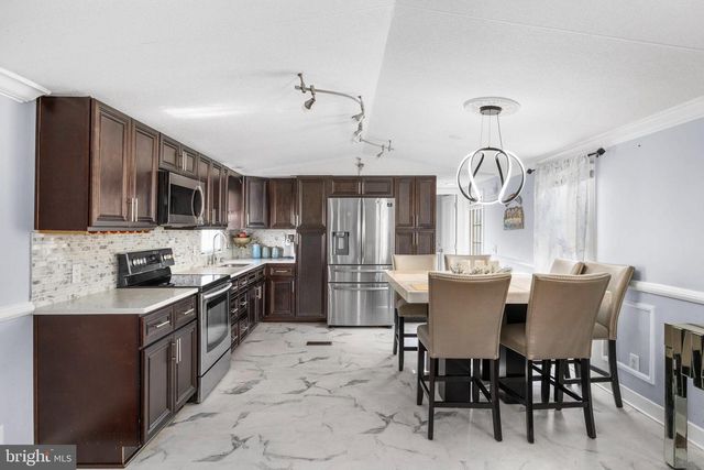 34 CRATER LN, Stafford, VA 22556