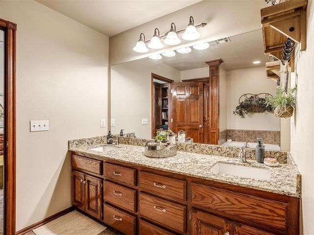916 Winter Park, Blanchard, OK 73010