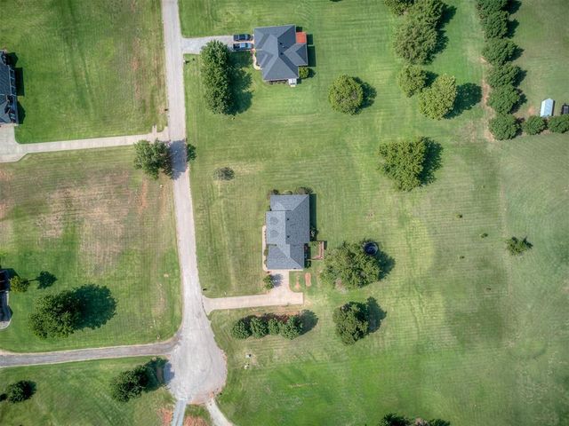 916 Winter Park, Blanchard, OK 73010