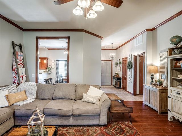 916 Winter Park, Blanchard, OK 73010