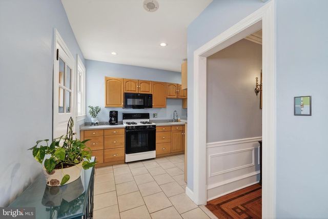 990 E GODFREY AVE, Philadelphia, PA 19124