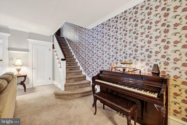 990 E GODFREY AVE, Philadelphia, PA 19124