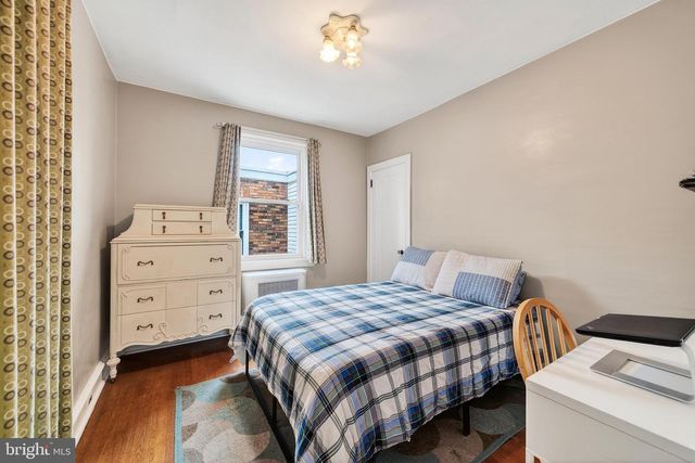 990 E GODFREY AVE, Philadelphia, PA 19124