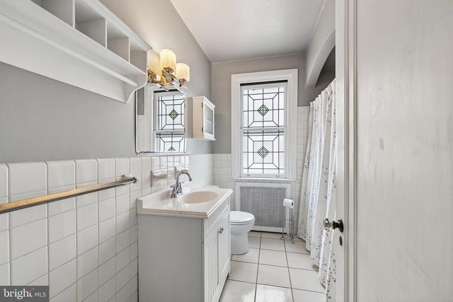 990 E GODFREY AVE, Philadelphia, PA 19124