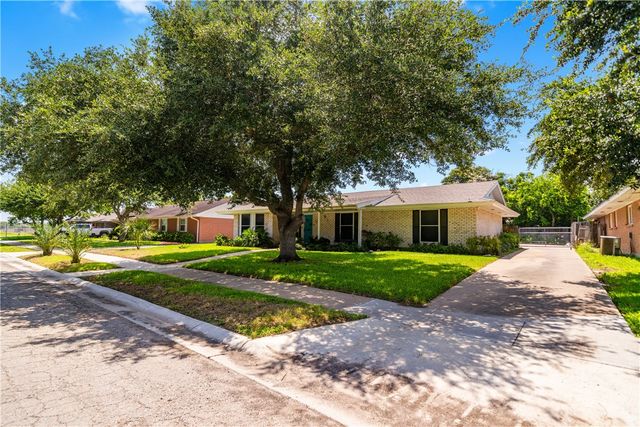750 Burkshire Dr, Corpus Christi, TX 78412