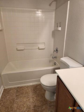 260 Trestle Tree C, San Marcos, TX 78666