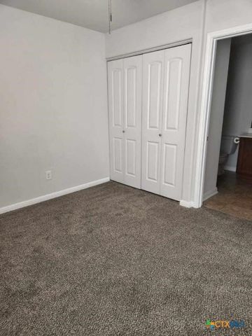 260 Trestle Tree C, San Marcos, TX 78666