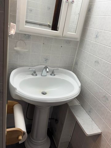 2 Wagon Drive, Brattleboro, VT 05301