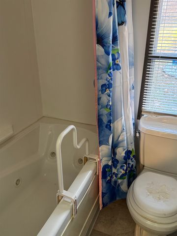 2 Wagon Drive, Brattleboro, VT 05301